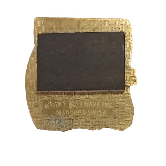 Vintage Gift Creations Inc California Duck Beach Club Enamel Gold Tone Magnet - Picture 2 of 3